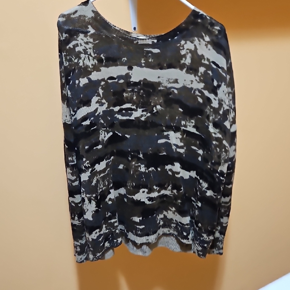 Women's Green Camoflauge Sweater